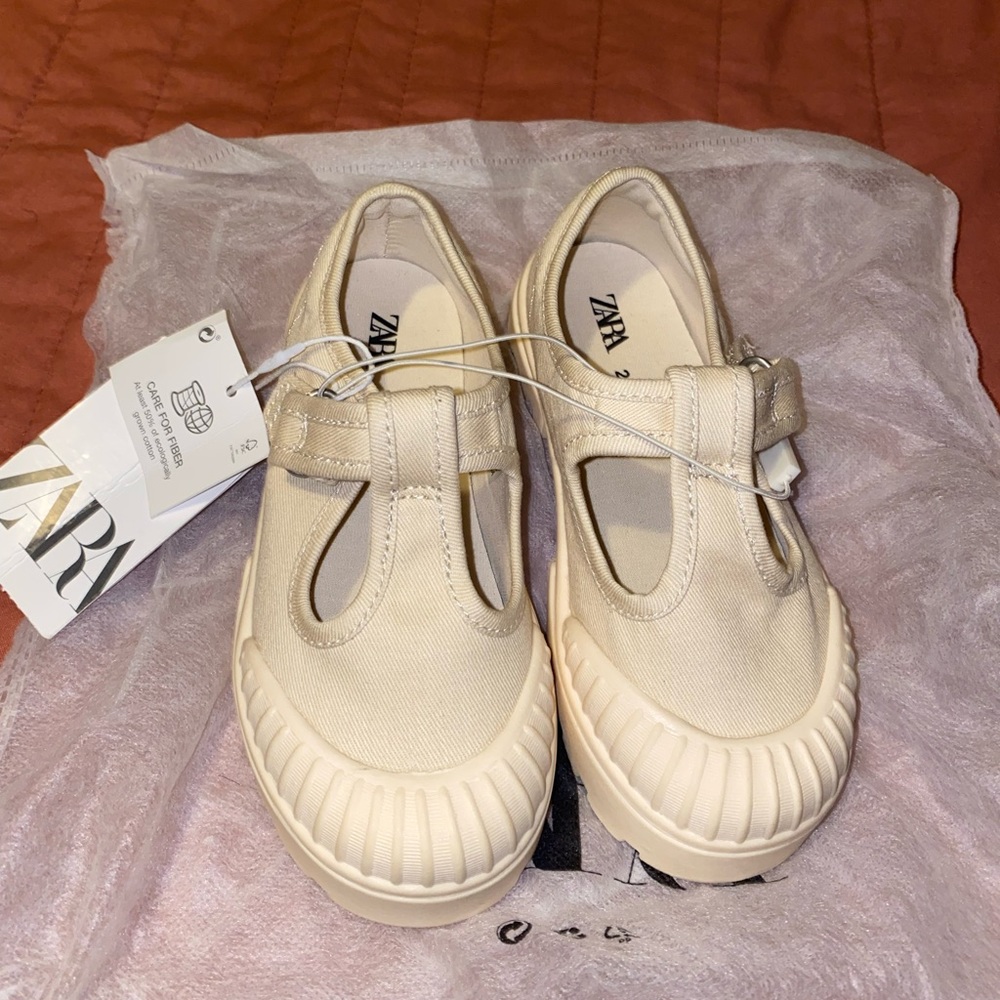 Brand New!!! Zara cloth Mary Janes